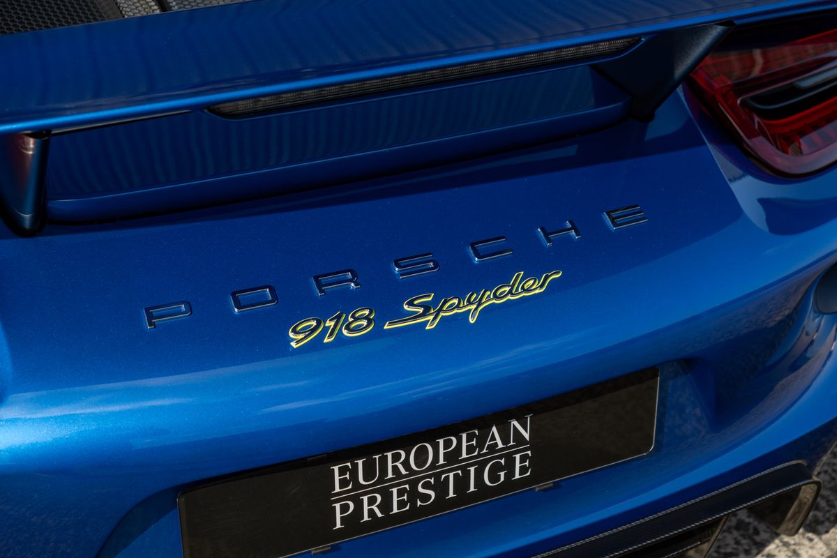 2015 Porsche 918 Spyder