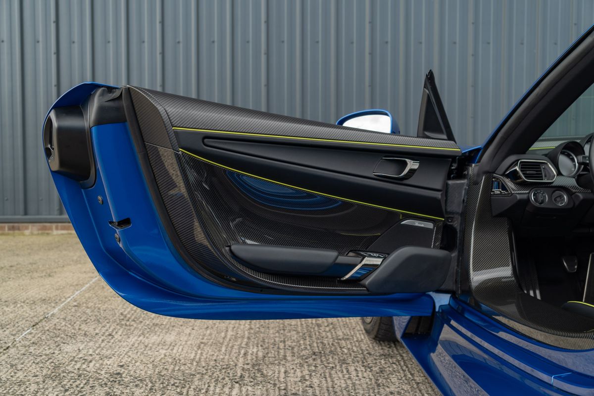 2015 Porsche 918 Spyder