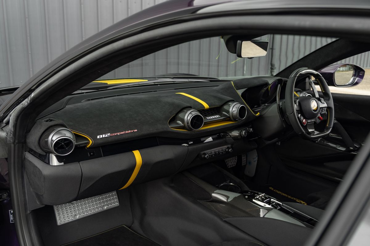 2022 Ferrari 812 Competizione