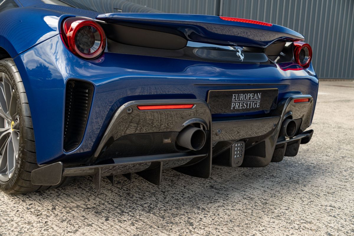 2020 Ferrari 488 Pista