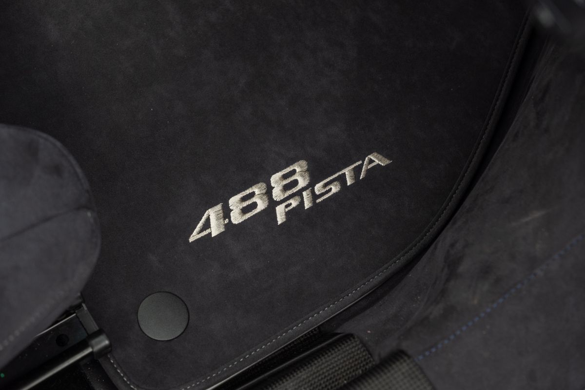 2020 Ferrari 488 Pista