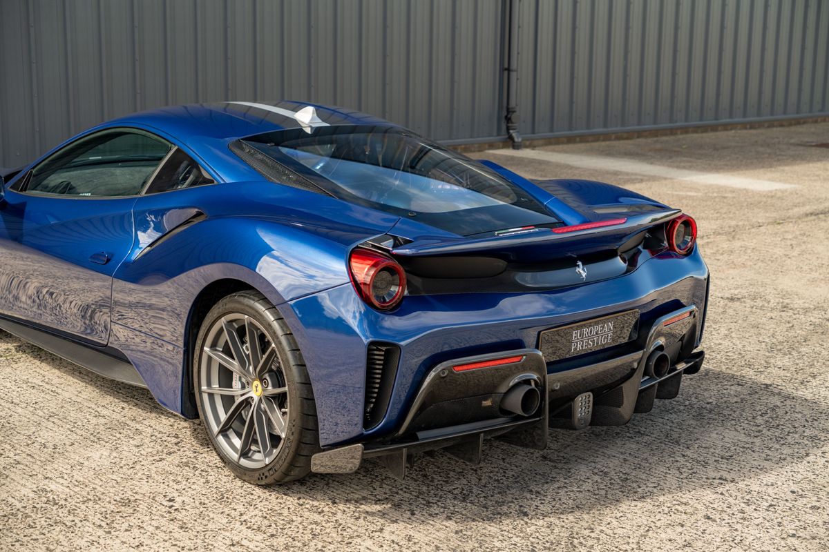 2020 Ferrari 488 Pista