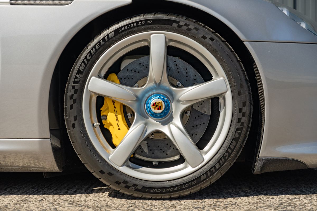 2004 Porsche Carrera GT