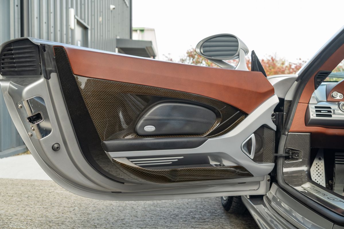 2004 Porsche Carrera GT