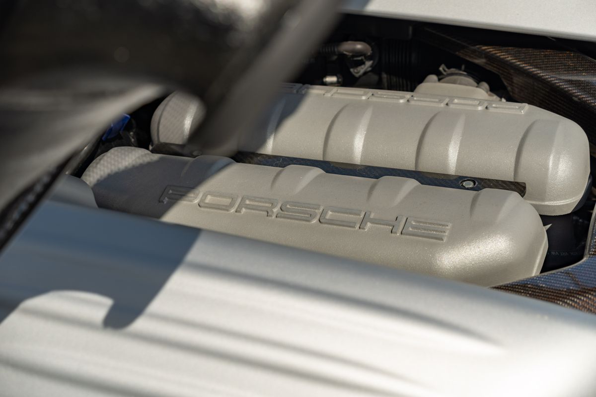 2004 Porsche Carrera GT