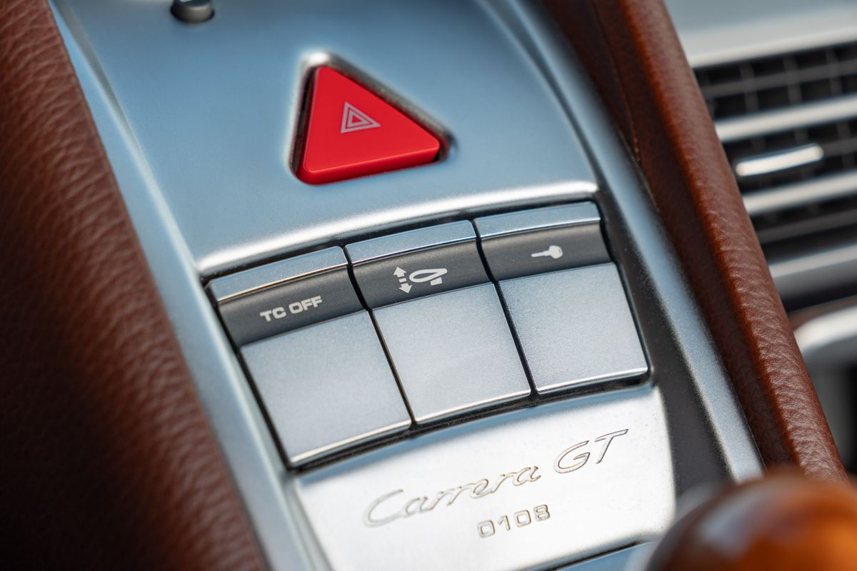 2004 Porsche Carrera GT