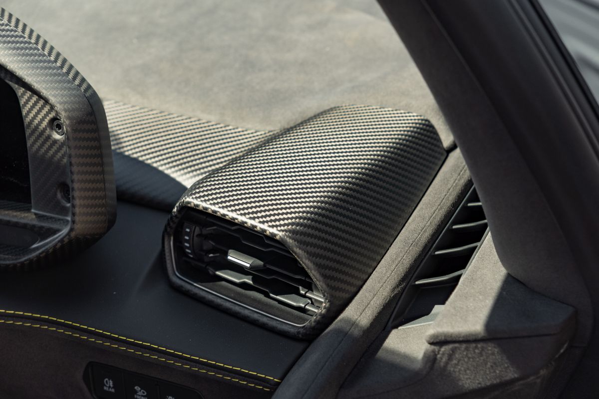 2025 Lamborghini Revuelto