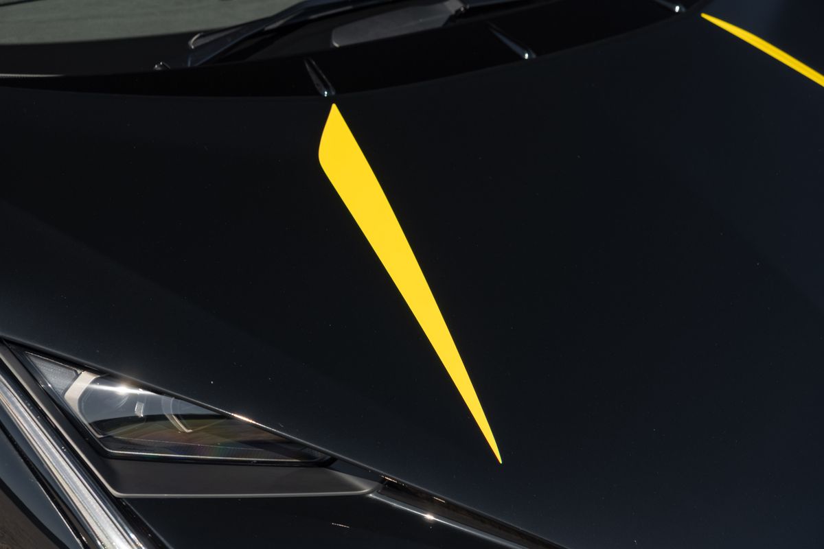 2025 Lamborghini Revuelto