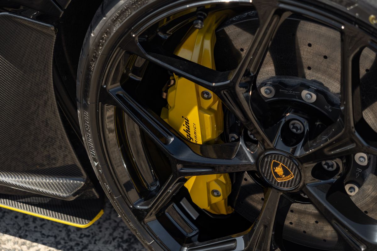 2025 Lamborghini Revuelto