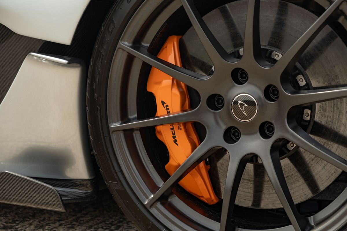 2014 McLaren P1