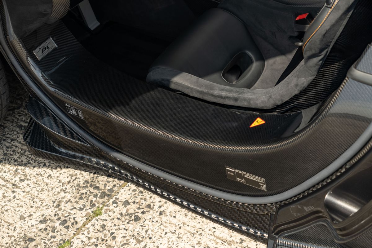 2014 McLaren P1
