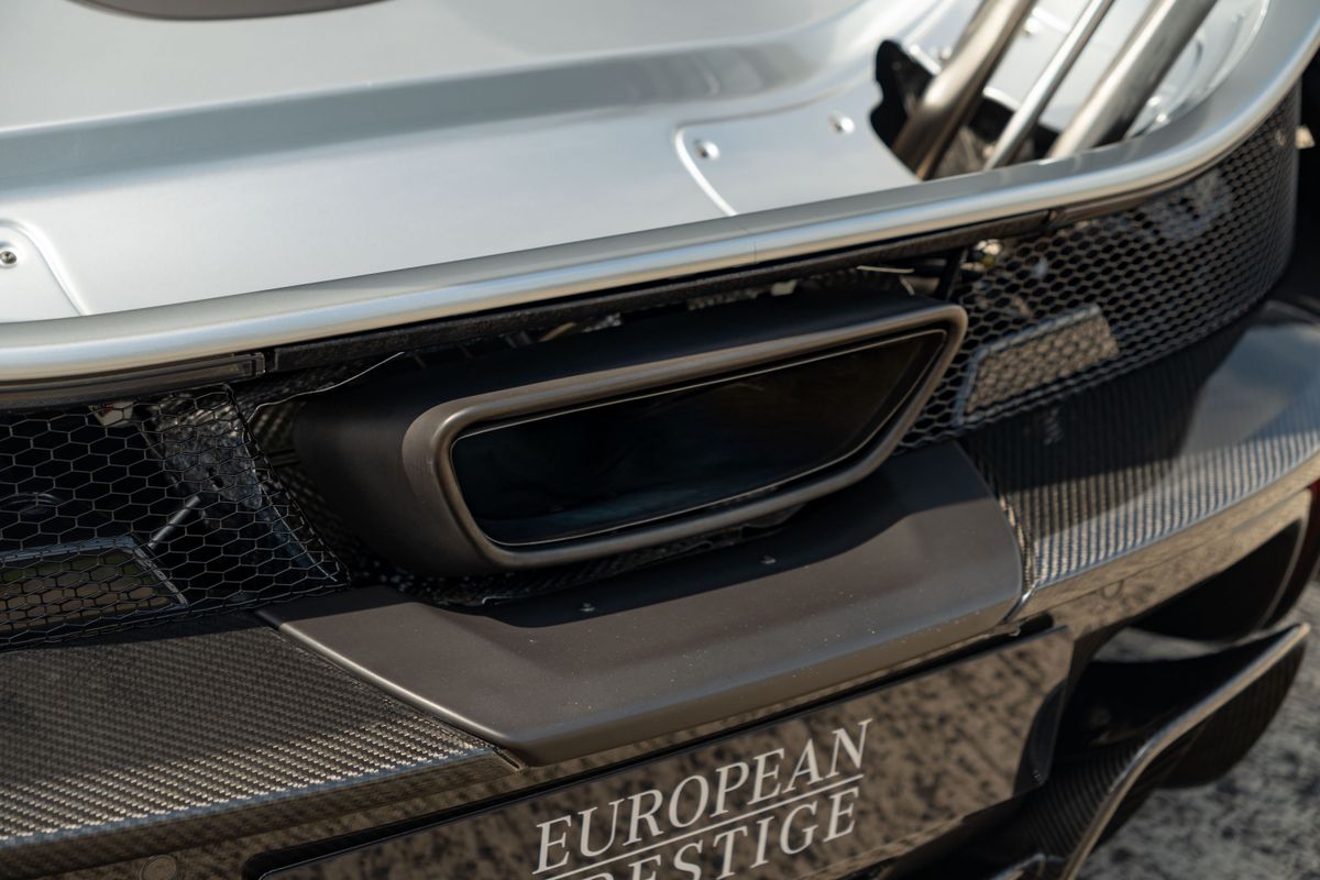 2014 McLaren P1