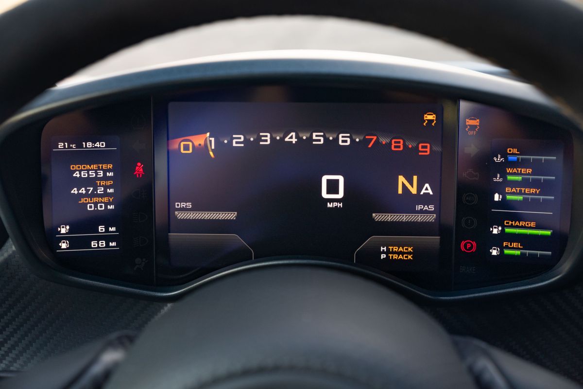 2014 McLaren P1