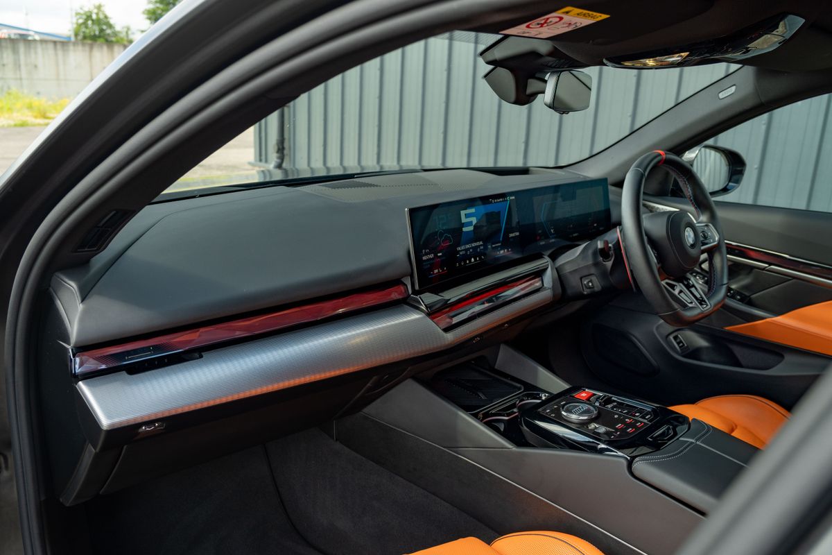 2025 BMW M5 Touring