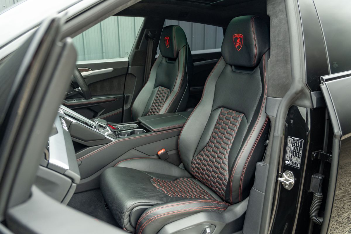 2022 Lamborghini Urus