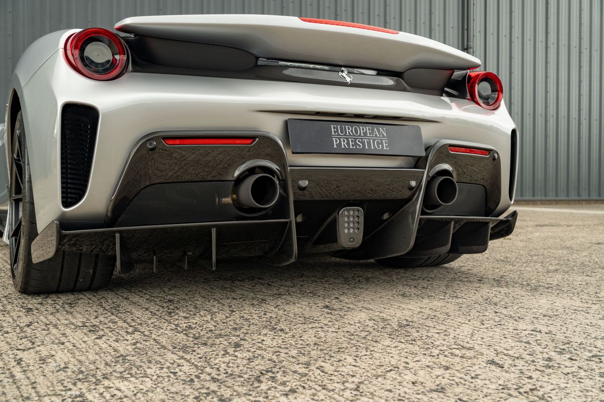 2020 Ferrari 488 Pista