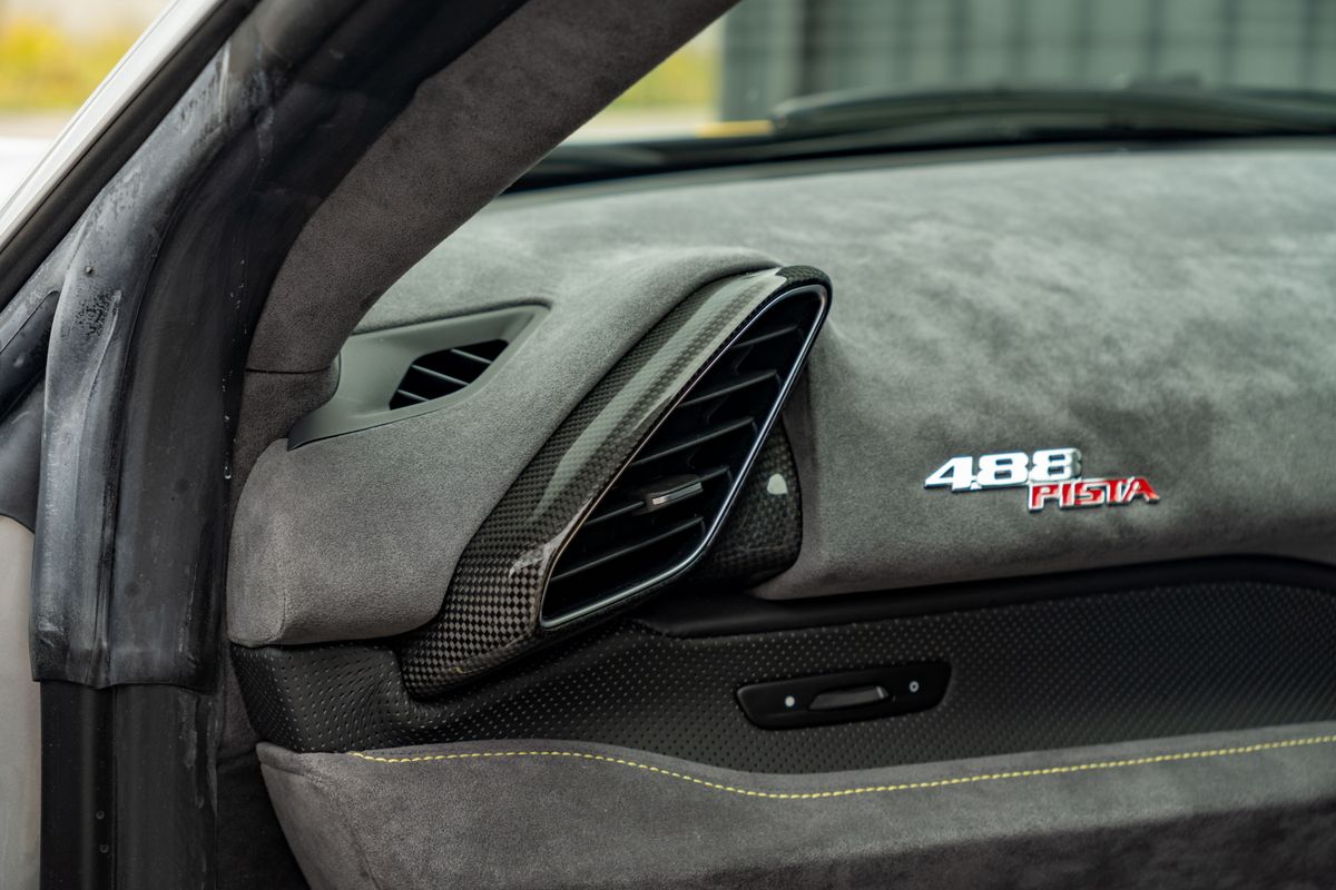 2020 Ferrari 488 Pista