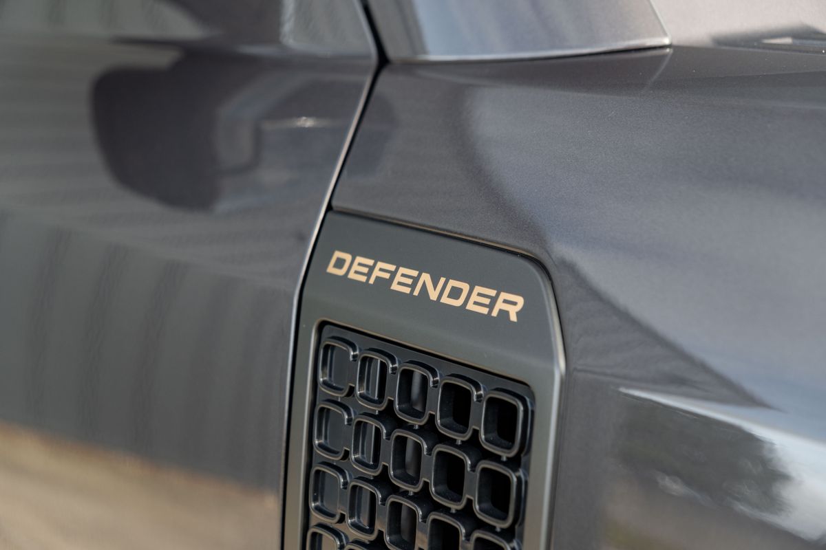 2026 Land Rover Defender 110 Octa