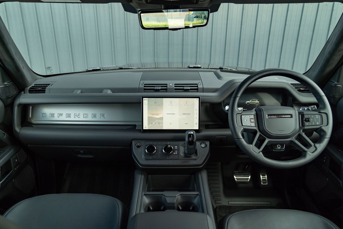 2026 Land Rover Defender 110 Octa