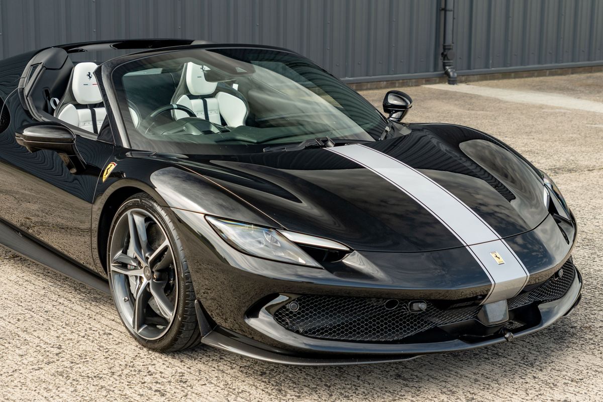 2025 Ferrari 296 GTS