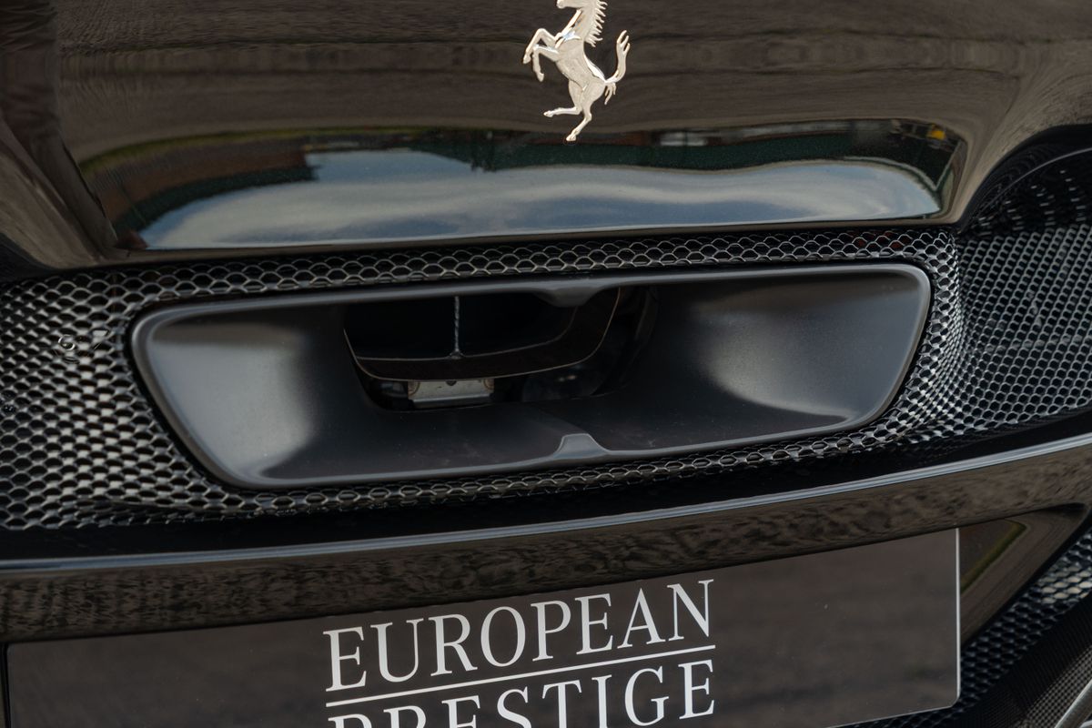 2025 Ferrari 296 GTS