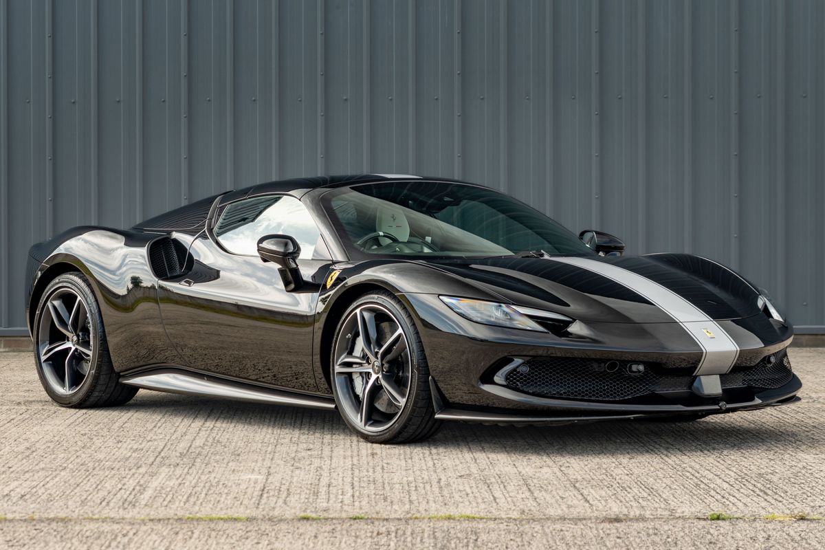 2025 Ferrari 296 GTS