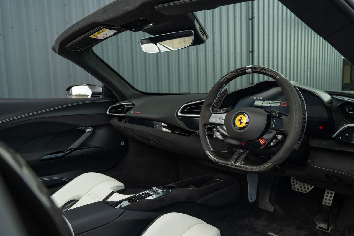 2025 Ferrari 296 GTS