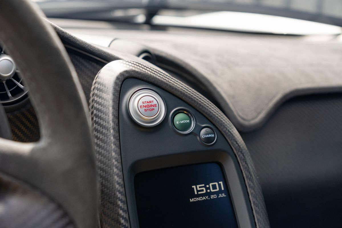 2014 McLaren P1
