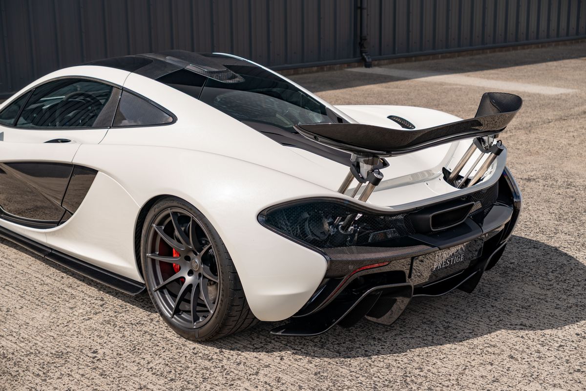 2014 McLaren P1