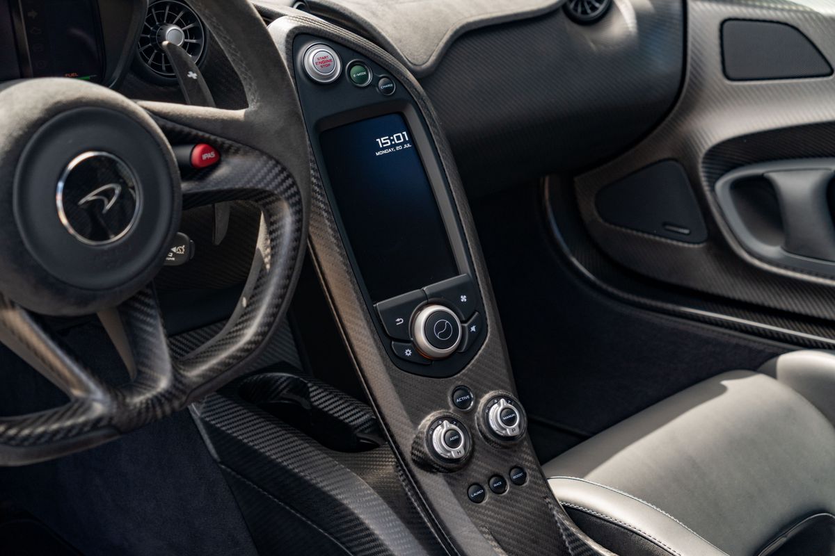 2014 McLaren P1