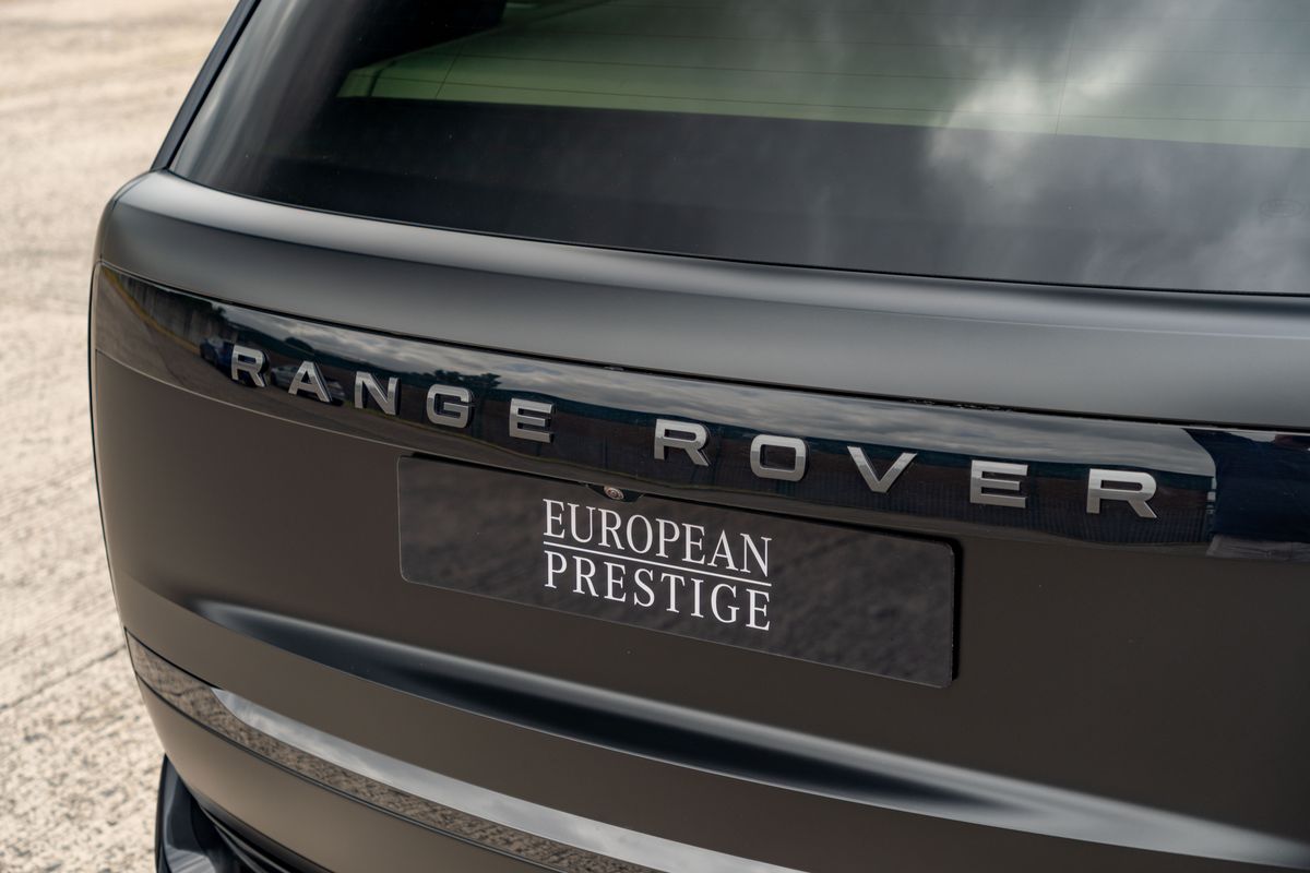 2025 Land Rover Range Rover HSE D350
