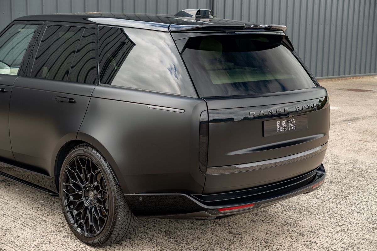 2025 Land Rover Range Rover HSE D350