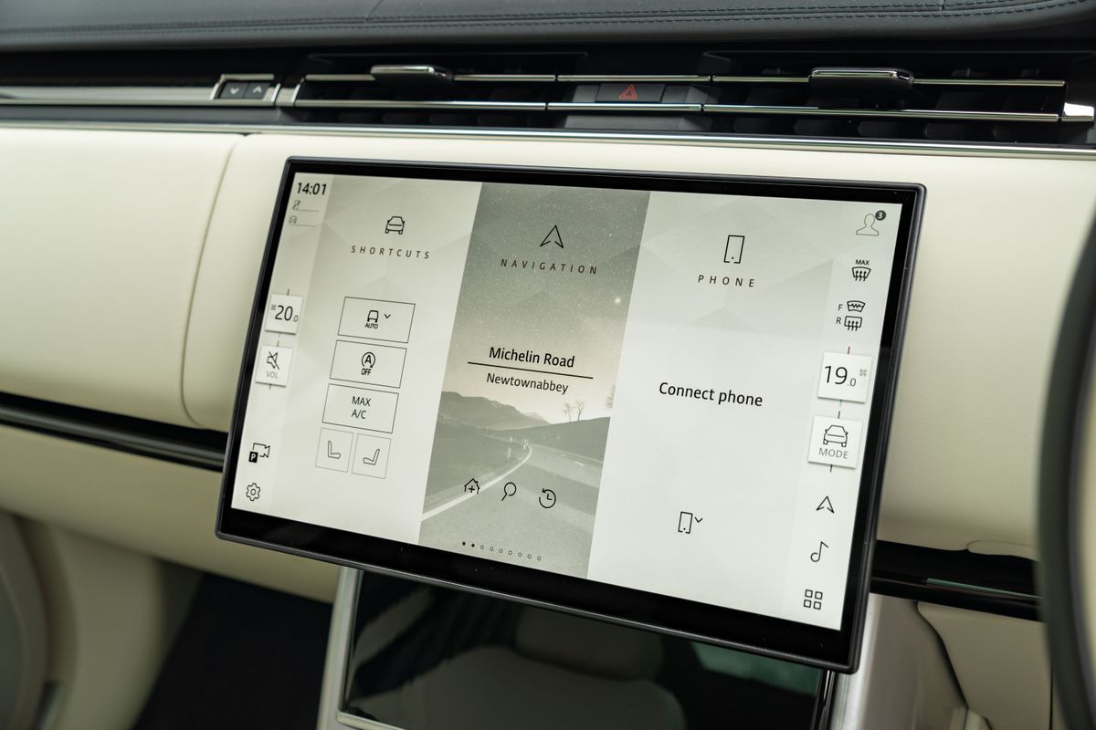 2025 Land Rover Range Rover HSE D350