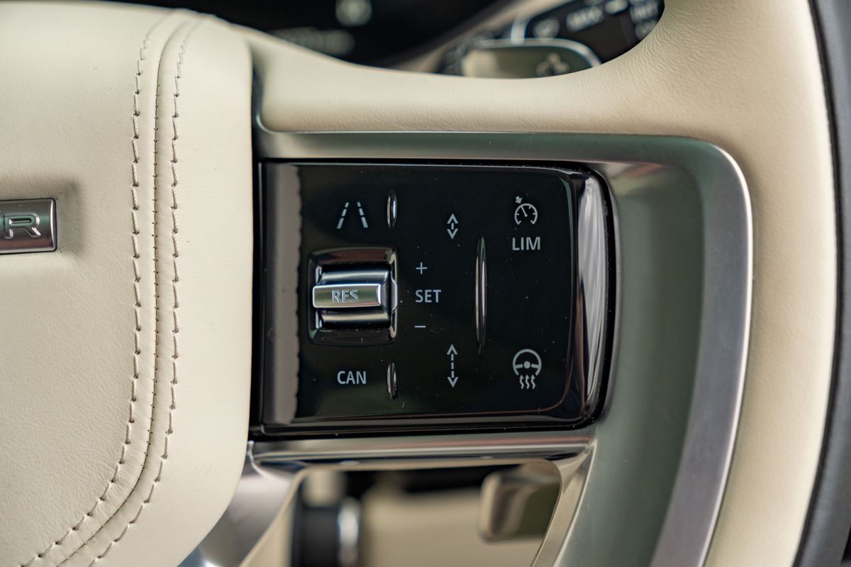 2025 Land Rover Range Rover HSE D350