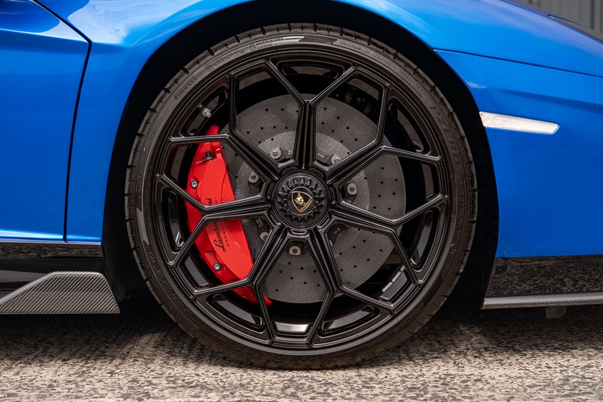 2022 Lamborghini Aventador Ultimae Roadster