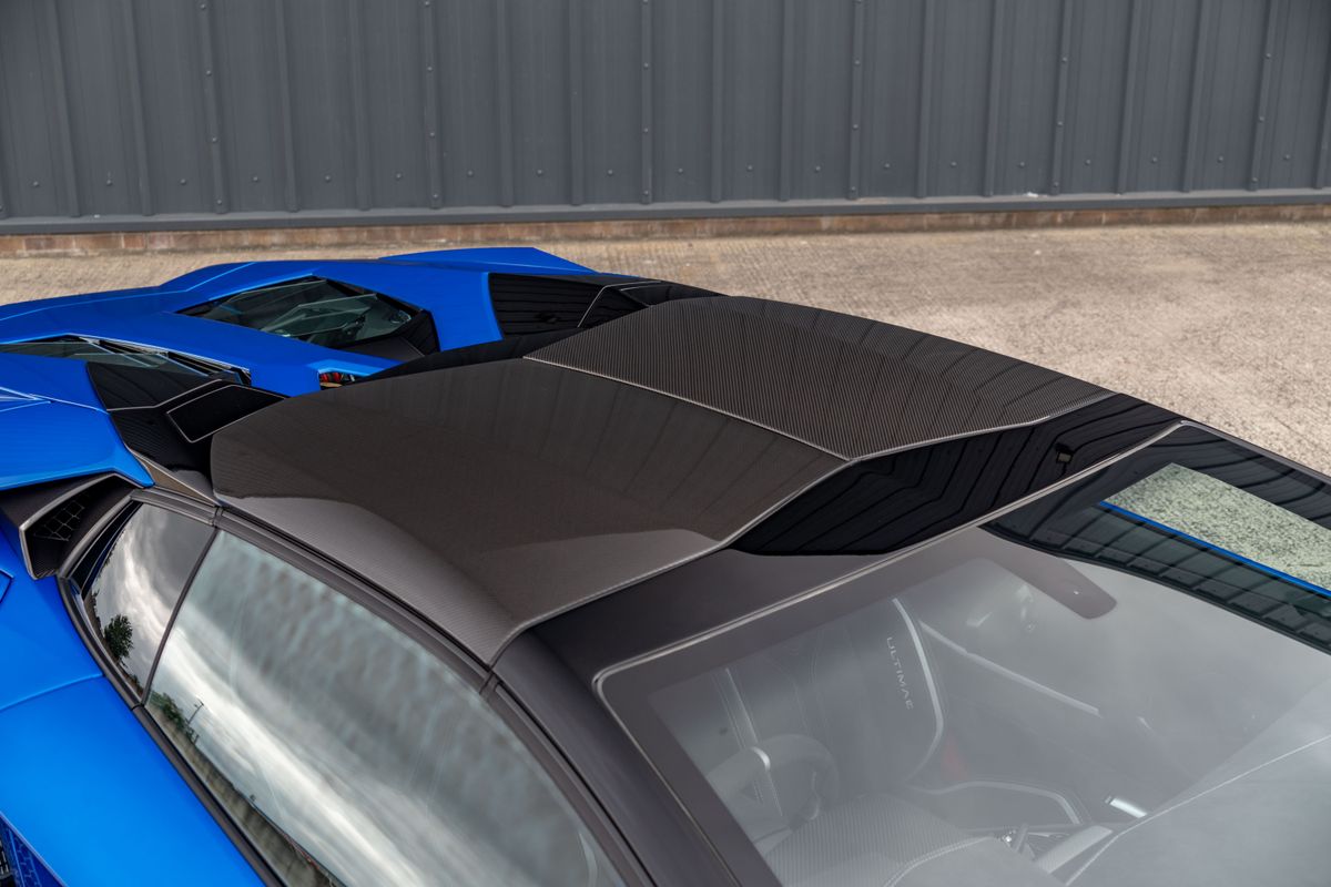 2022 Lamborghini Aventador Ultimae Roadster