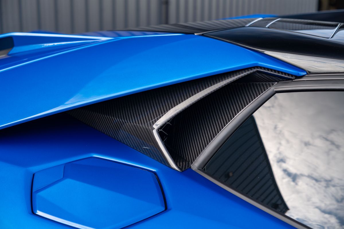 2022 Lamborghini Aventador Ultimae Roadster
