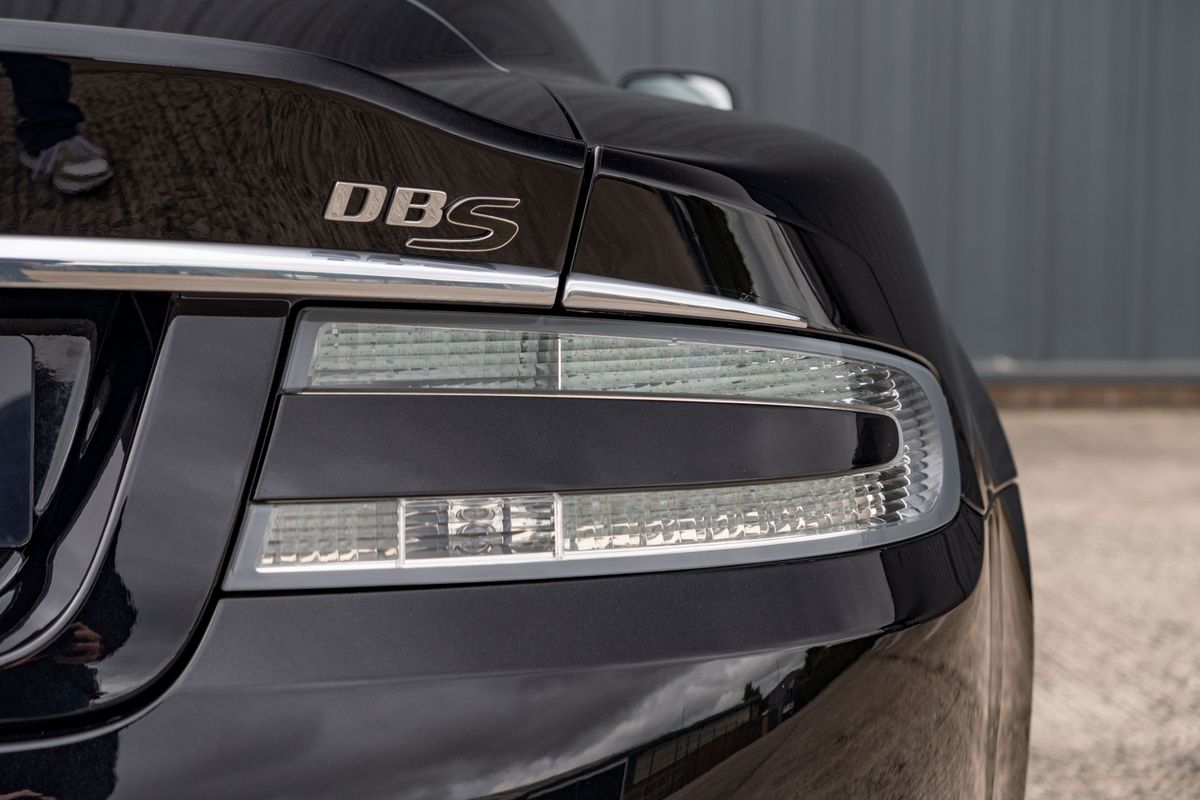 2009 Aston Martin DBS