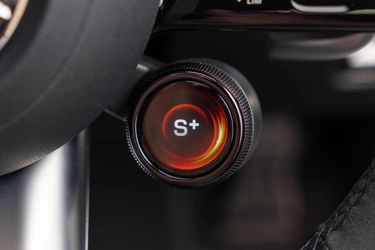 2024 Mercedes-Benz C63 AMG S E Performance