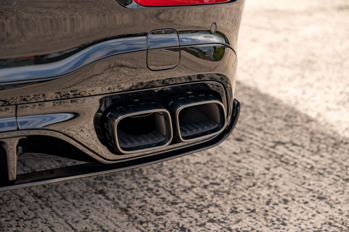 2024 Mercedes-Benz C63 AMG S E Performance