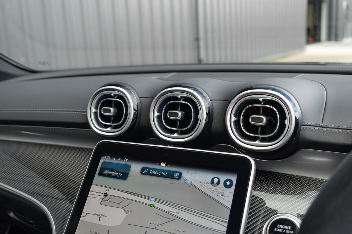 2024 Mercedes-Benz C63 AMG S E Performance