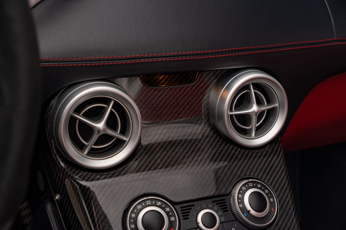 2009 Mercedes-Benz SLR McLaren Stirling Moss