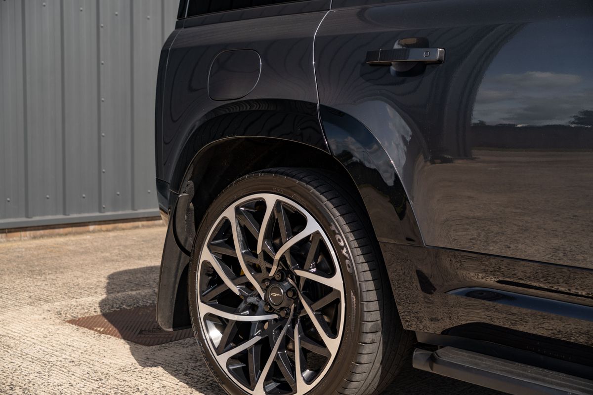 2022 Land Rover Defender V8 Overfinch