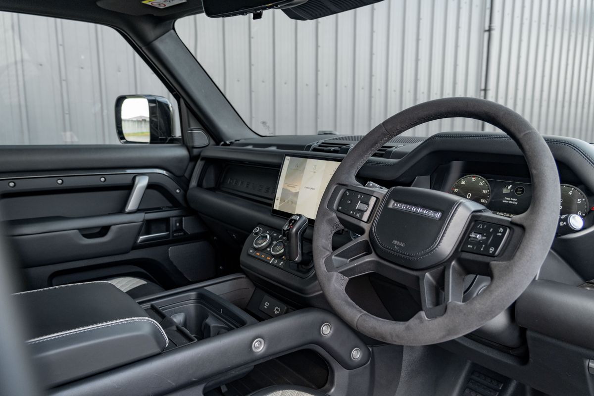 2022 Land Rover Defender V8 Overfinch