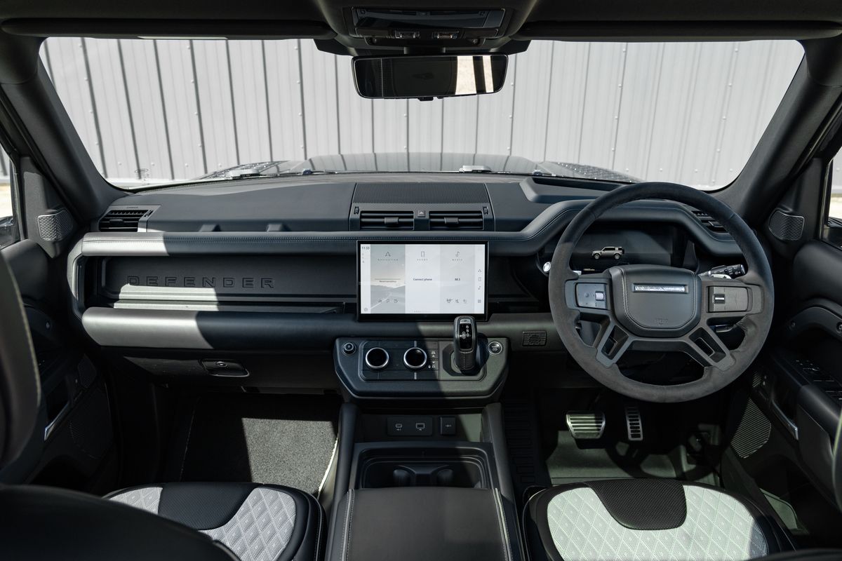 2022 Land Rover Defender V8 Overfinch
