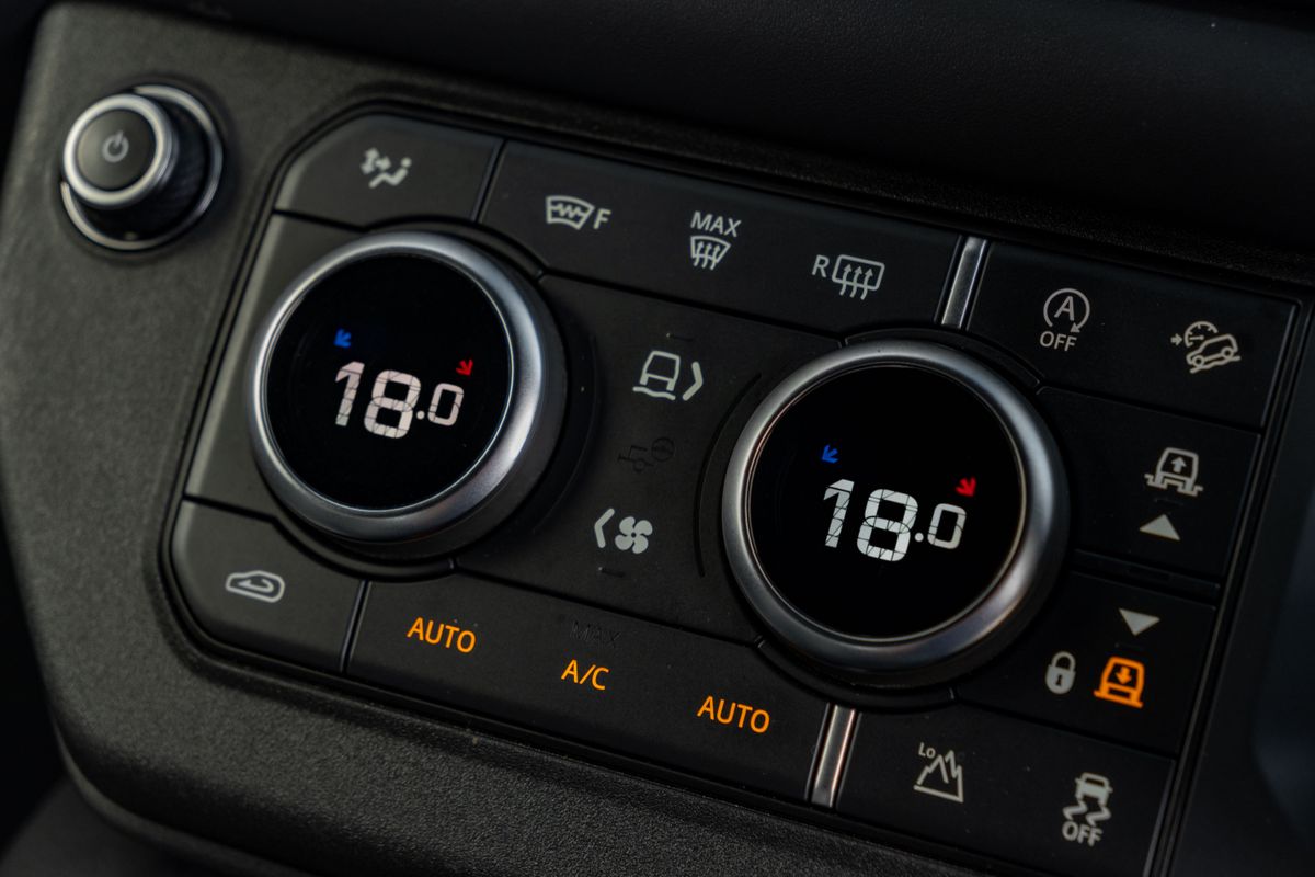 2022 Land Rover Defender V8 Overfinch