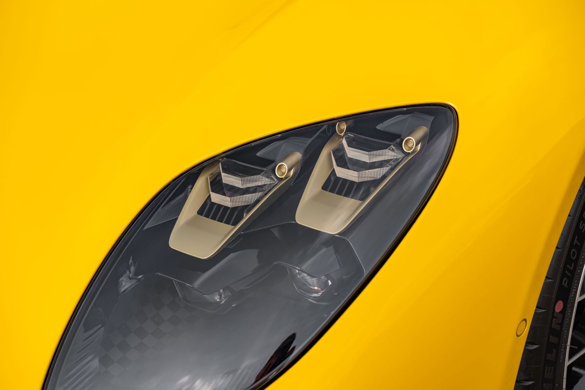 2026 Aston Martin Valhalla