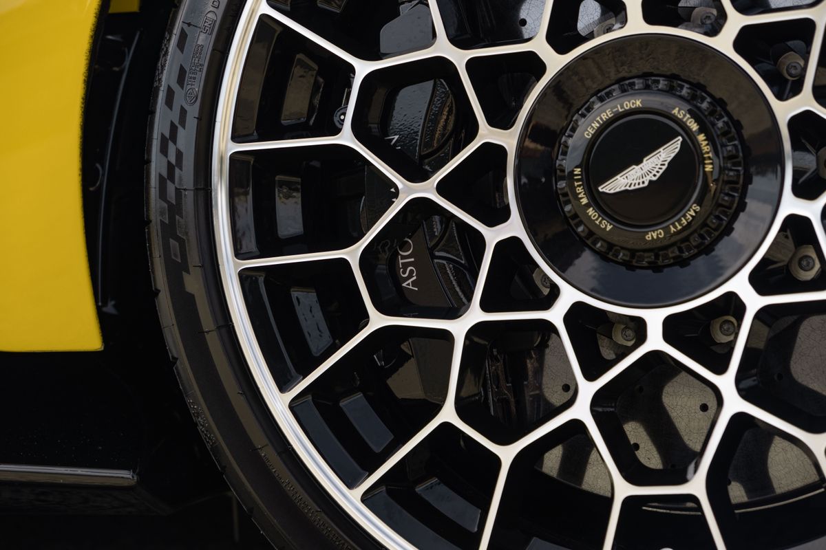 2026 Aston Martin Valhalla