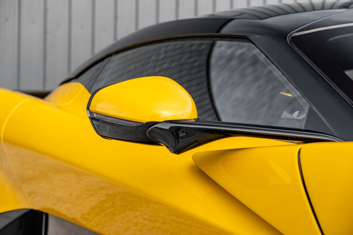 2026 Aston Martin Valhalla