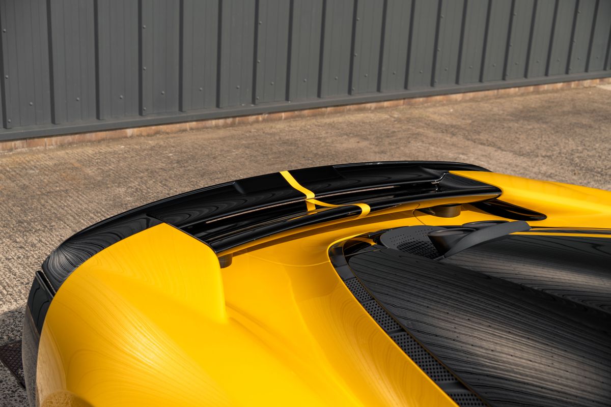2026 Aston Martin Valhalla